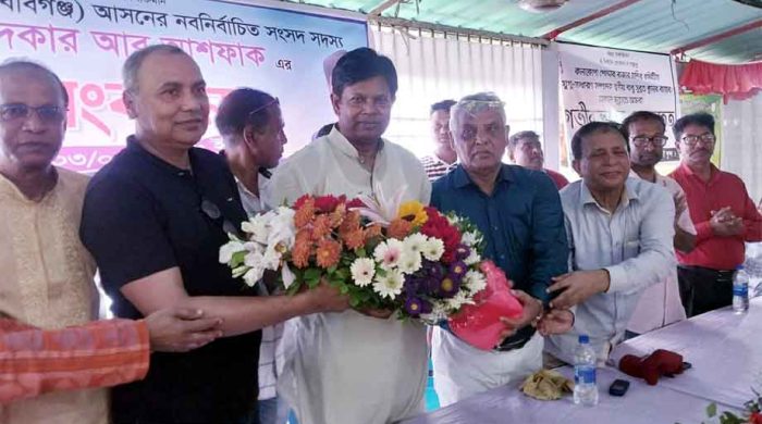 কলাকোপা পোদ্দার বাজারে সনাতন ধর্মাবলম্বীদের উদ্যোগে সংবর্ধনা