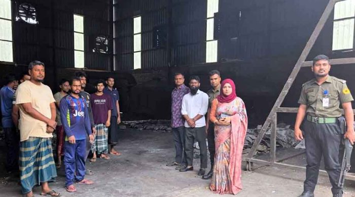 বিষাক্ত রাসায়নিক ব্যবহারে কারখানা - জরিমানা ও অপসারণের নির্দেশ