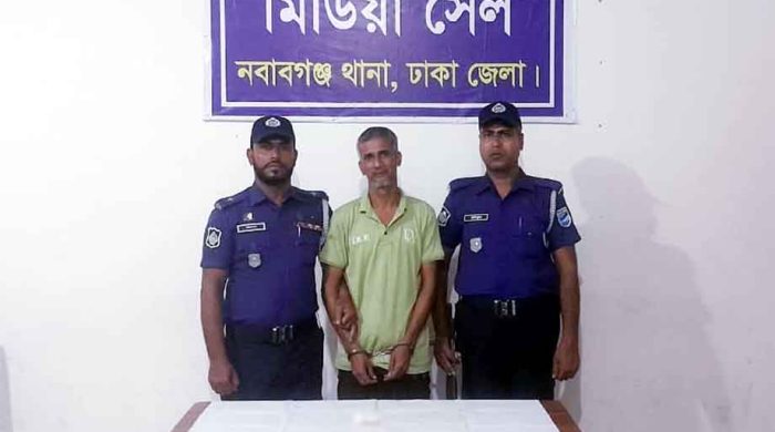 গোপন সংবাদের ভিত্তিতে অভিযান - মাদকসহ গ্রেফতার