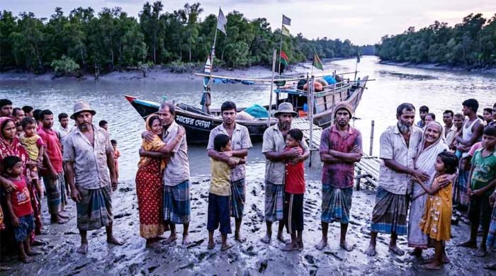 সুন্দরবনের দস্যুদের মুক্তিপণ দিয়ে ফিরলেন ছয় জেলে